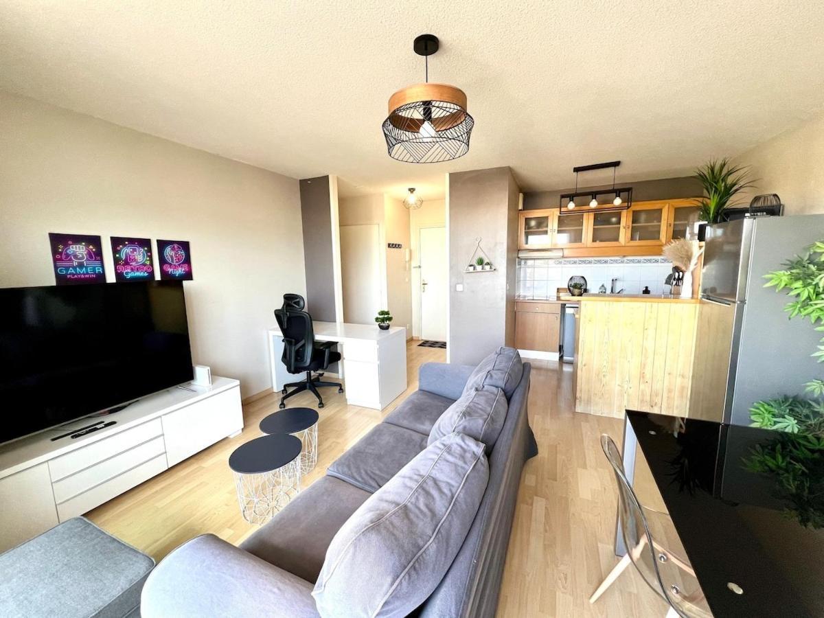 Le Corsaire - Appartement Spacieux Avec Terrasse Aytre Exterior photo